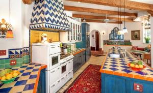 Mix tradicije u Marokanski domovima. Zašto nikada zalijepiti na pozadinu zidova