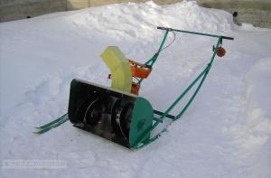 Domaće snijeg-plug od motorne pile sa svojim rukama