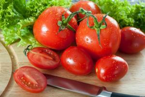 Iznenađujuće način sadnje rajčice za zimu