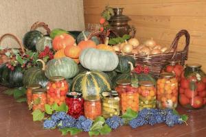 Jesen zima hranjenje: kako prikupiti i sačuvati žetve vrt usjeva